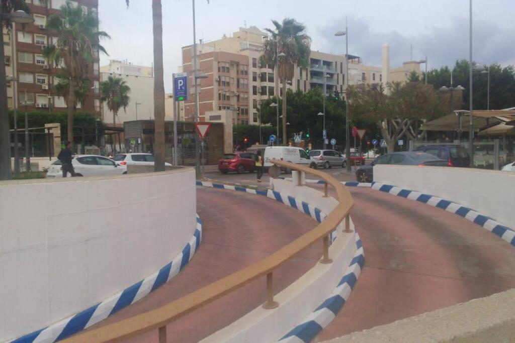 Precioso Piso En Almeria Centro Con Parking Gratis Extérieur photo