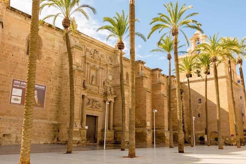 Precioso Piso En Almeria Centro Con Parking Gratis Extérieur photo